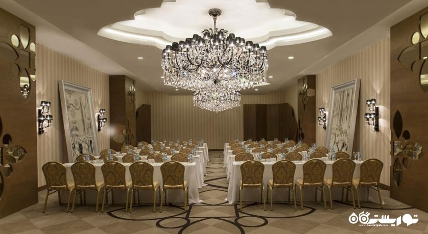 سالن برگزاری همایش و جلسات